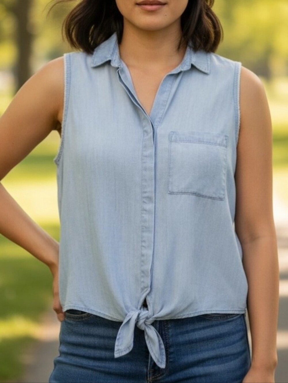 cloth & stone Light Blue Sleeveless Tie-Front Chambray Blouse